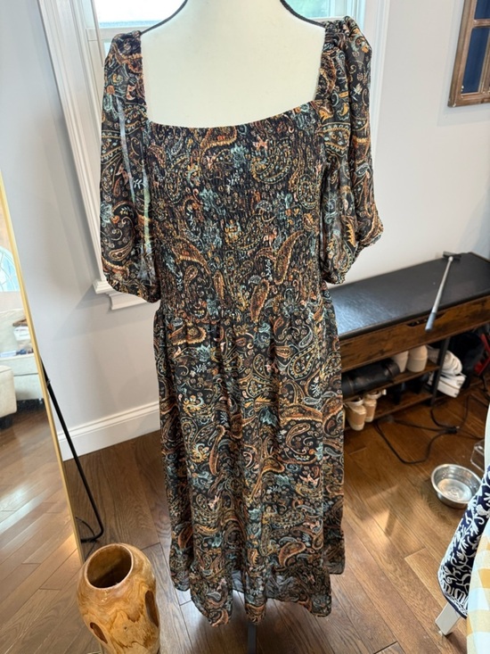52Seven Dresses & Skirts - 52Seven Smocked Square-Neck Maxi Dress in Multi Paisley